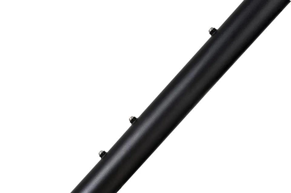 idworx-opinion-super-black-rahmenfinish-schwarz-eloxiert image 1
